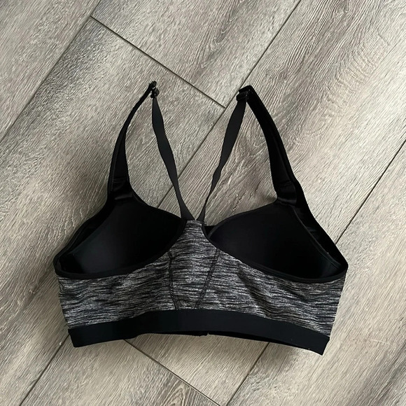 Victoria’s secret sport Bra knockout size 38DDD - Picture 3 of 4